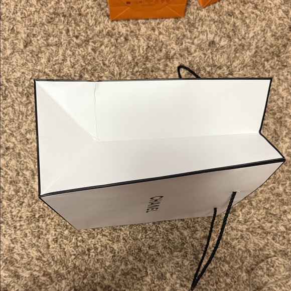 Chanel Classic White Storage Bag with Black Accents - Picture 3 of 7